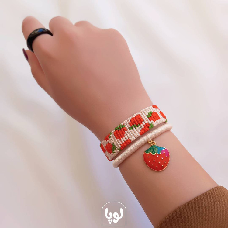 دستبند دوستی دخترانه توت فرنگی